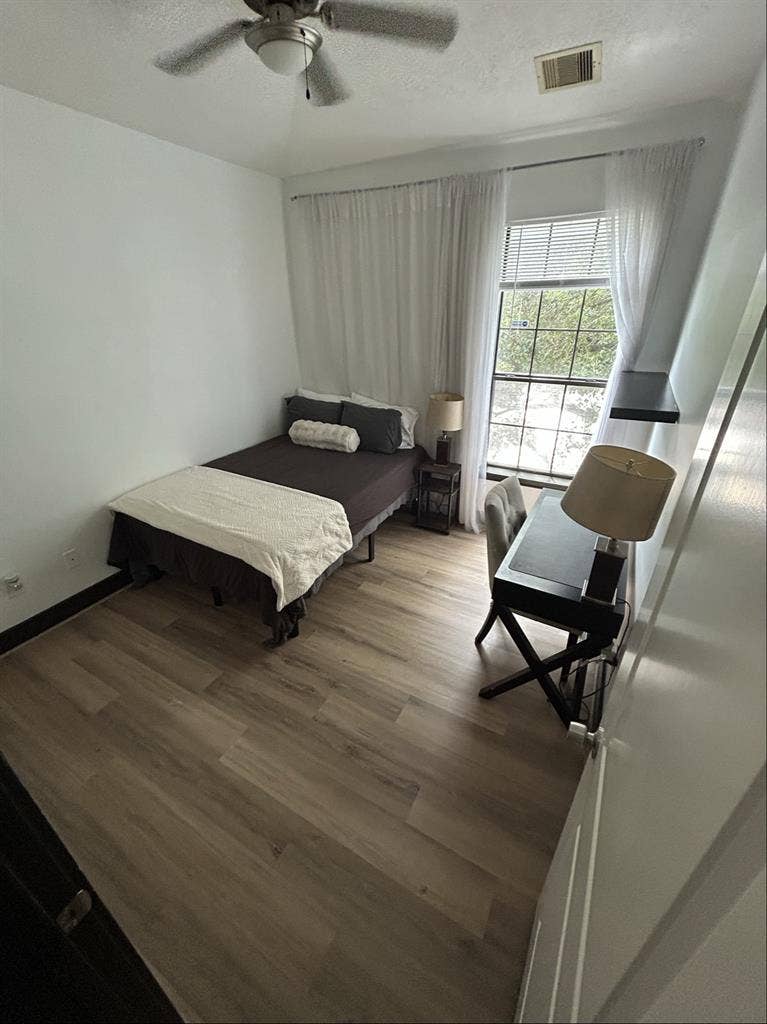 Furnished room in EaDo