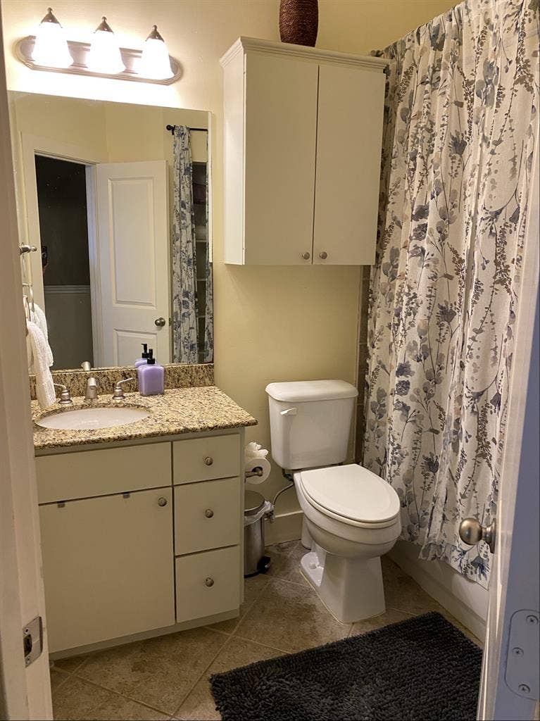 Furnished room in EaDo