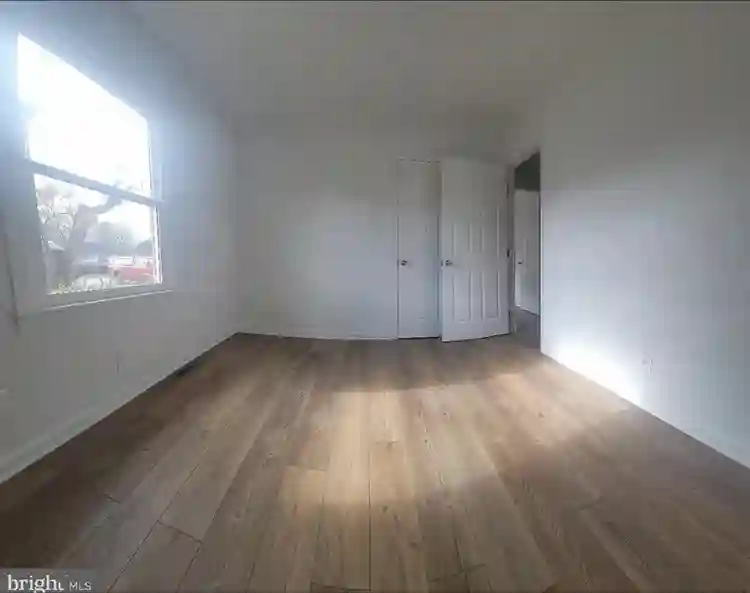 2Rooms 2Rent NEED LEASE AGREEMENT!