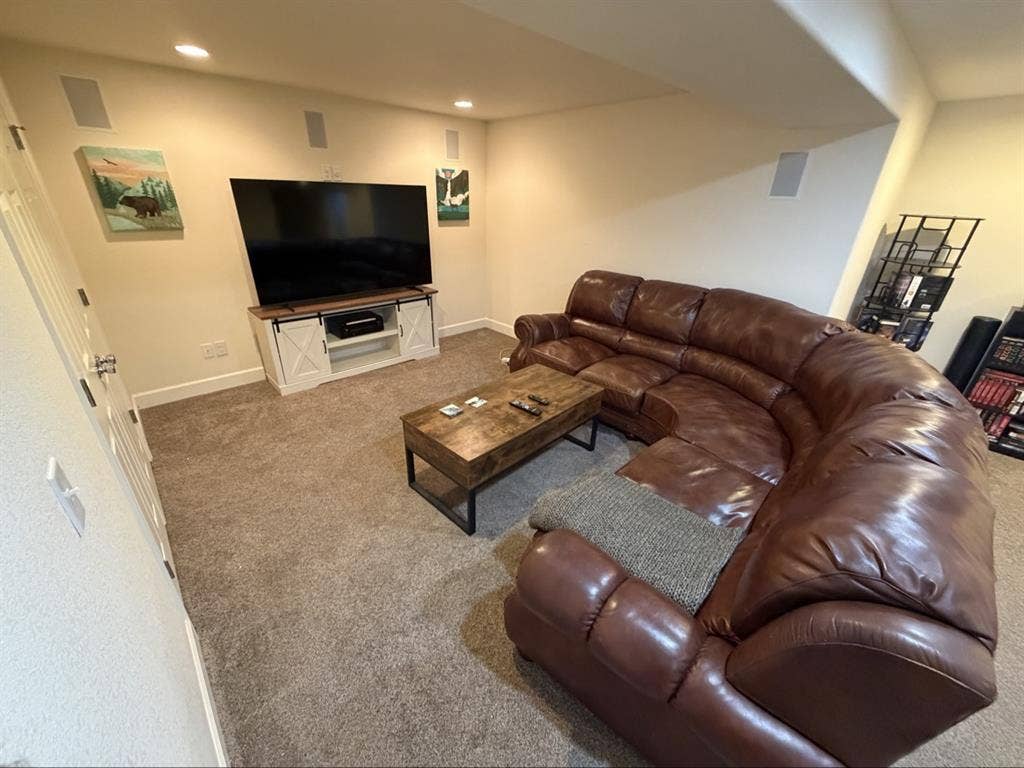 Bed/Bath/Utilities Included