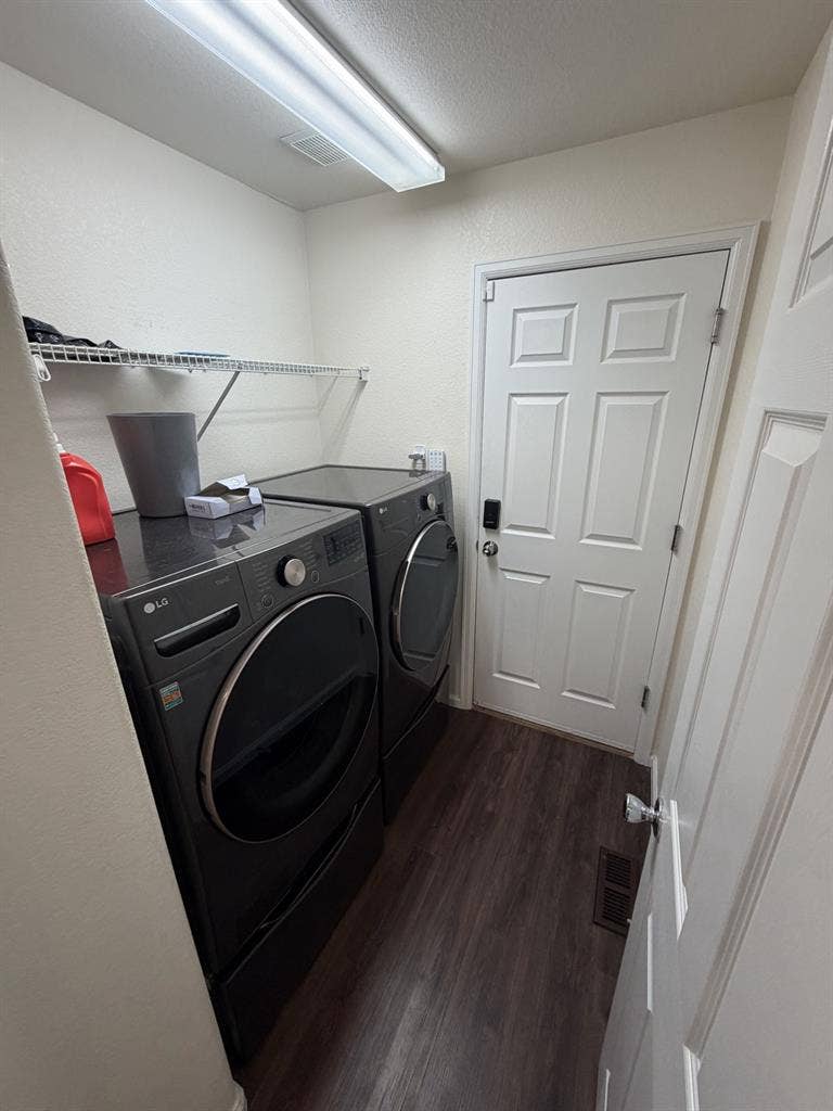 Bed/Bath/Utilities Included