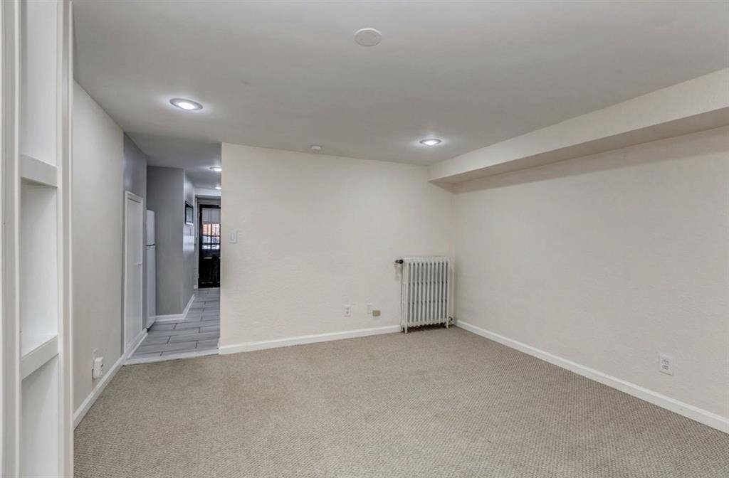 Terrace Level Studio in Glover Park
