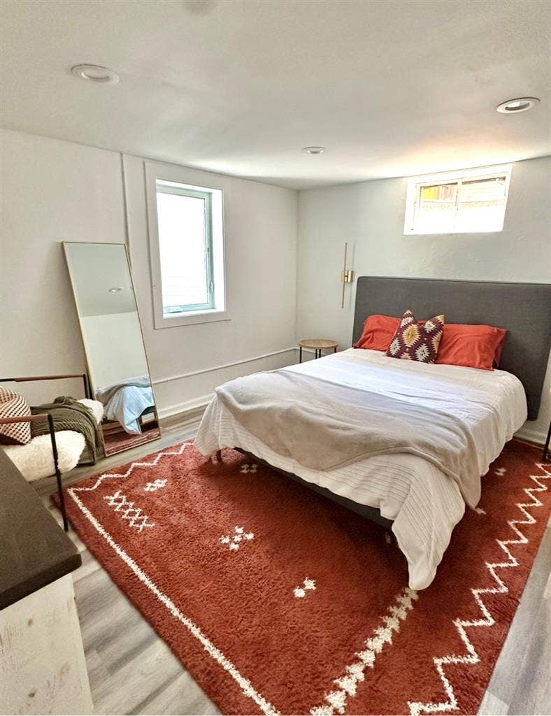 2 Bed/1 Bath Garden Unit ADU!