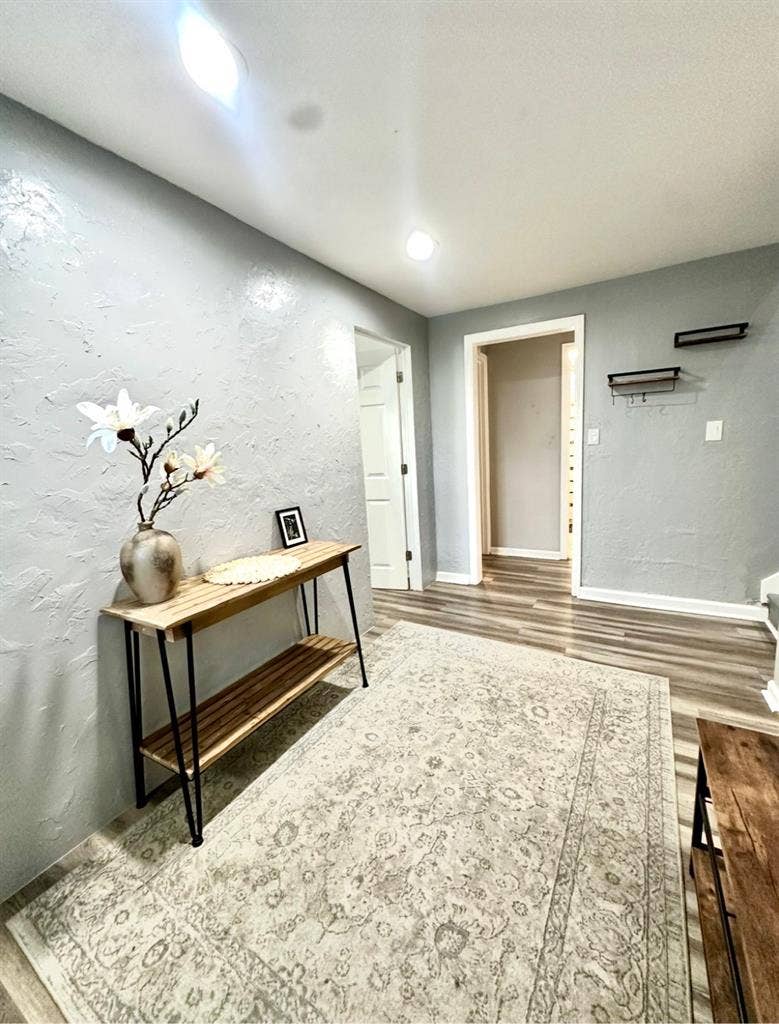 2 Bed/1 Bath Garden Unit ADU!