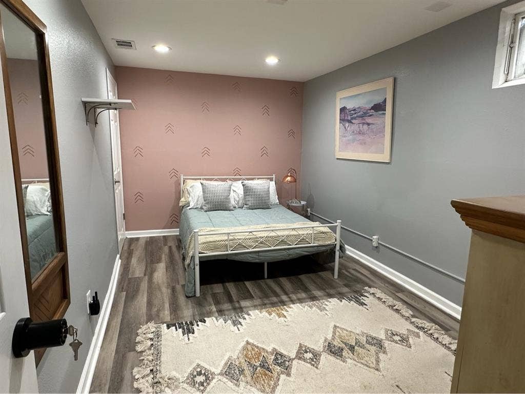 2 Bed/1 Bath Garden Unit ADU!