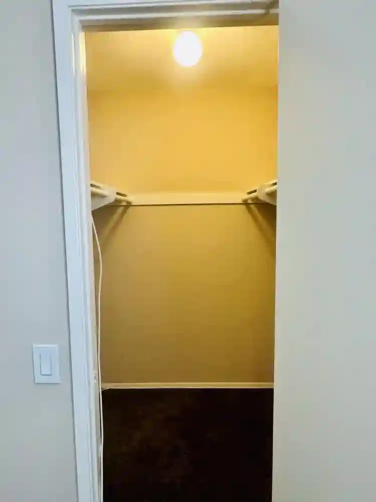 Master bedroom private🚿 women only