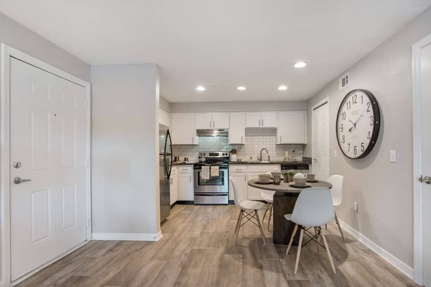 Bedroom available for rent on 07/24