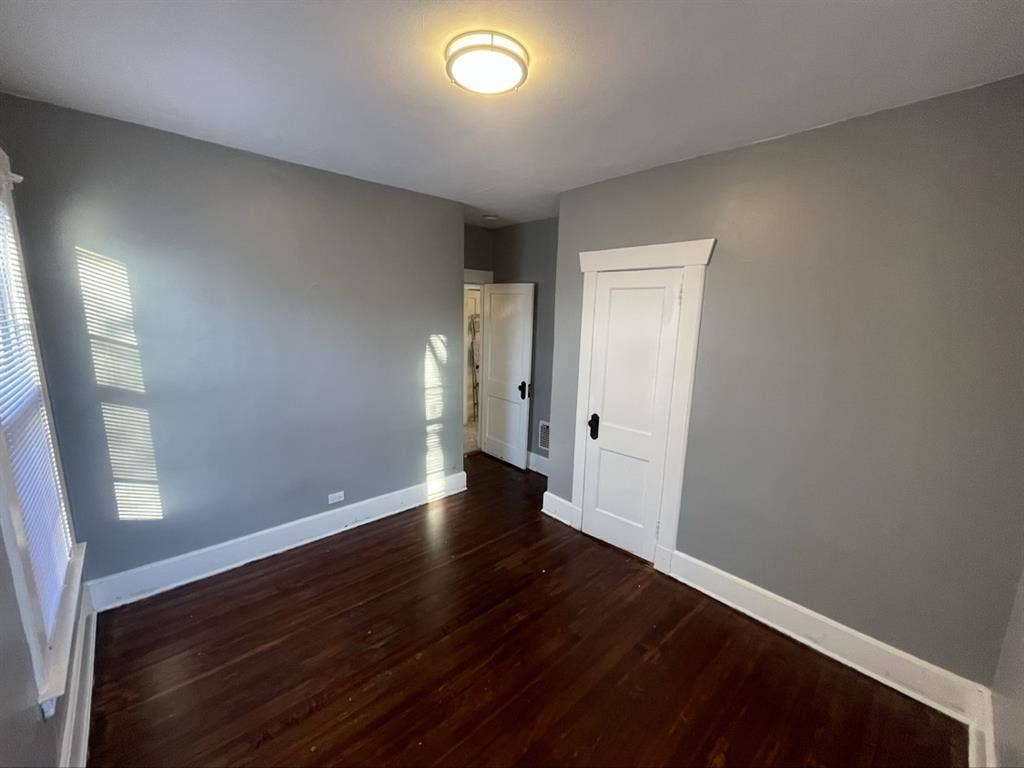 Private Rm for Rent - 950 West End