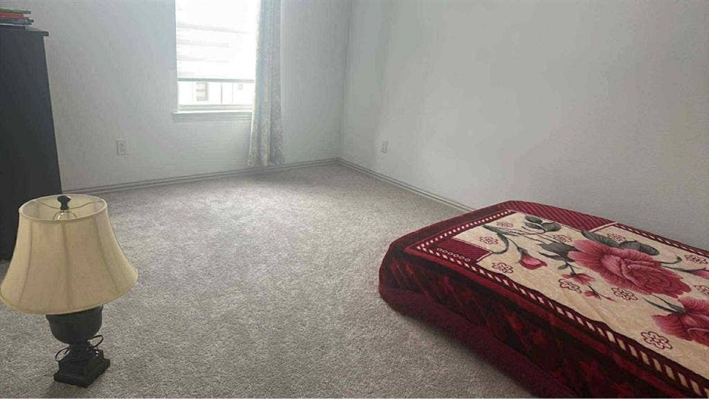 Room available for female