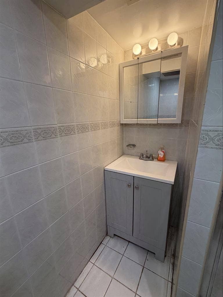 Furnished Basement room for Females