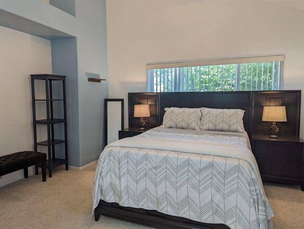 Master Bed Private Bath