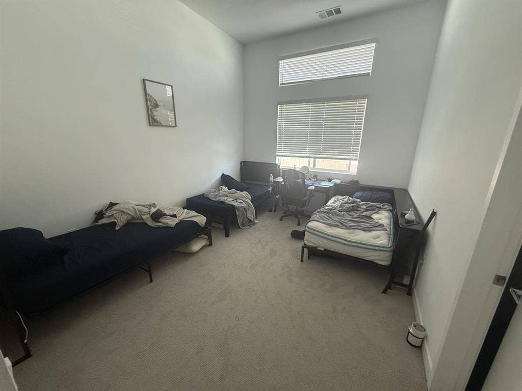 Private room for rent