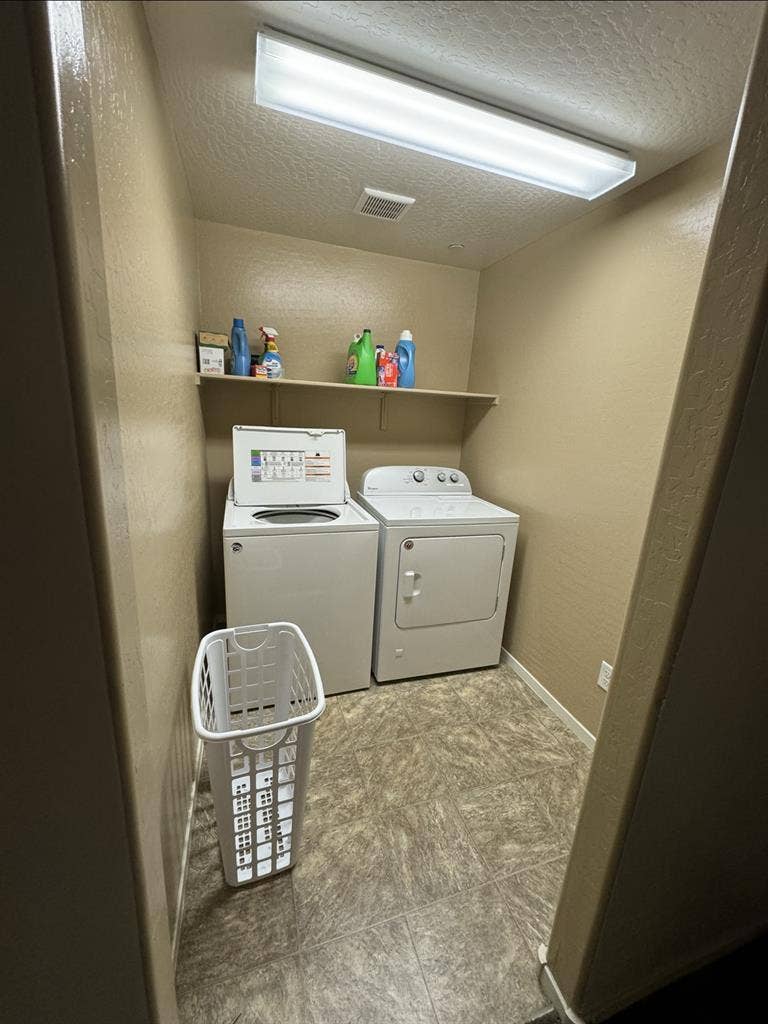 Spacious Furn Master Bed wPriv Bath