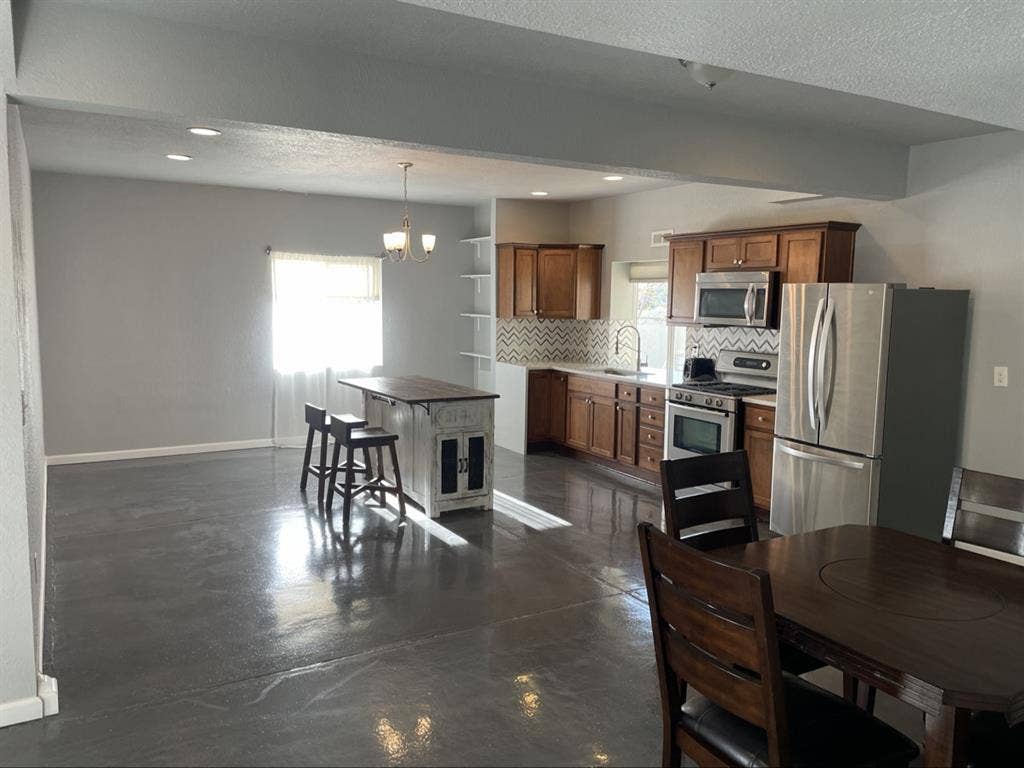 Walk basement apartment