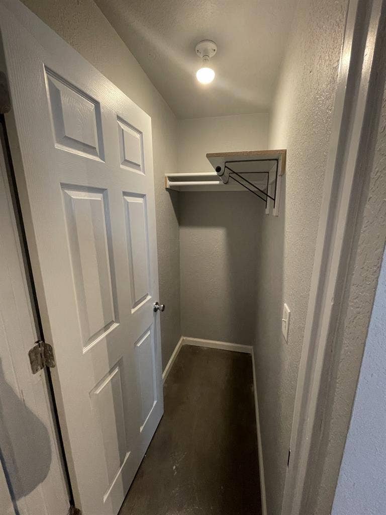 Walk basement apartment
