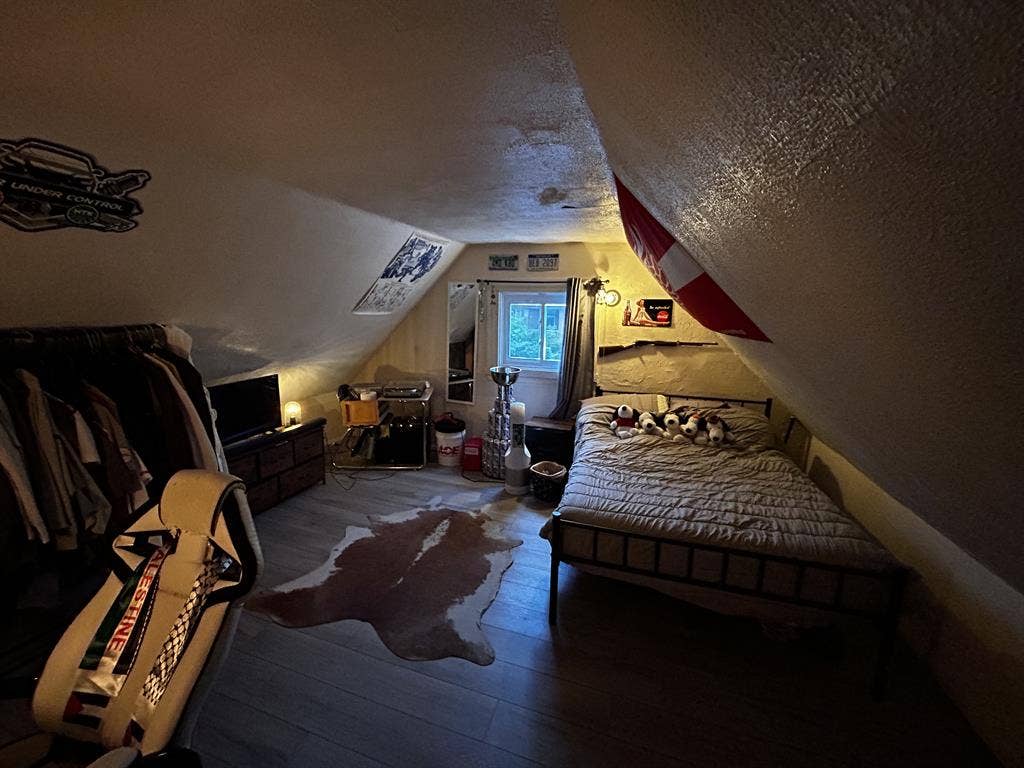 Private Bedroom for Rent Near UC
