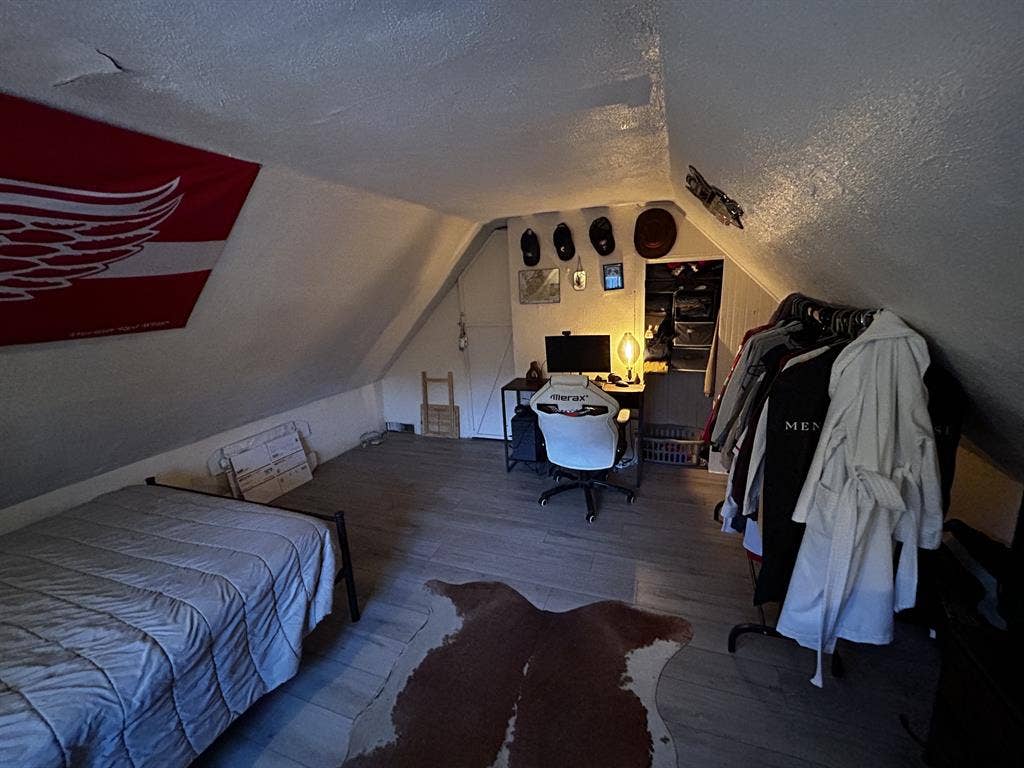 Private Bedroom for Rent Near UC