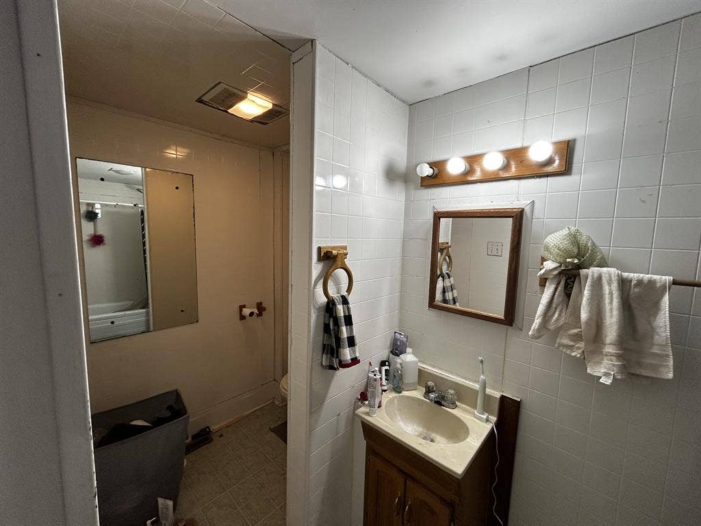 Private Bedroom for Rent Near UC