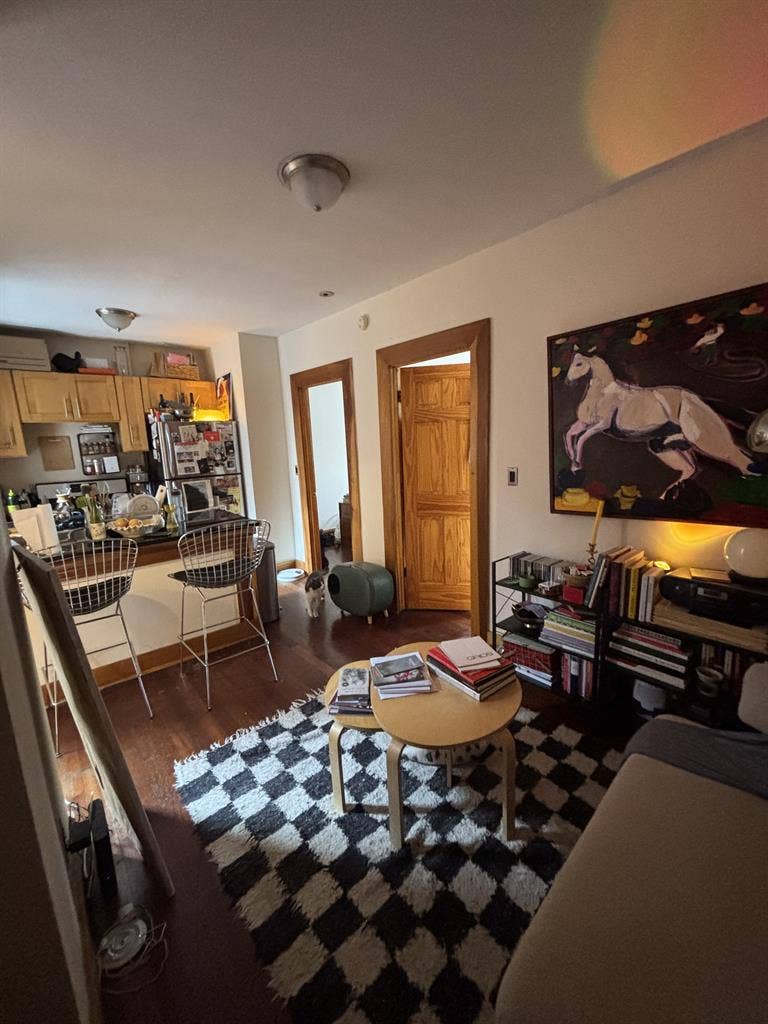 Sunny Brooklyn Room Available