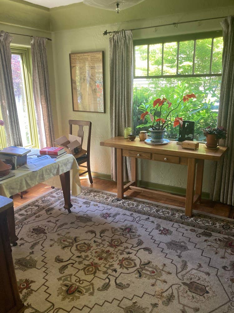 Private room in 1929 brick home