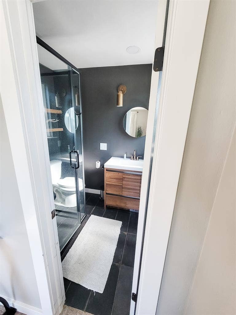 Large master suite in Lakewood