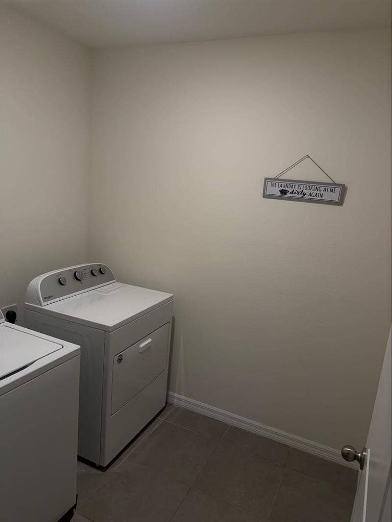 Furnished Room, Wimauma