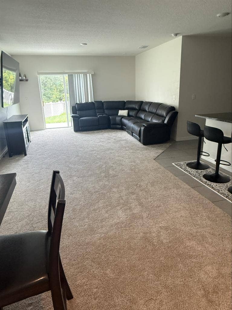 Furnished Room, Wimauma