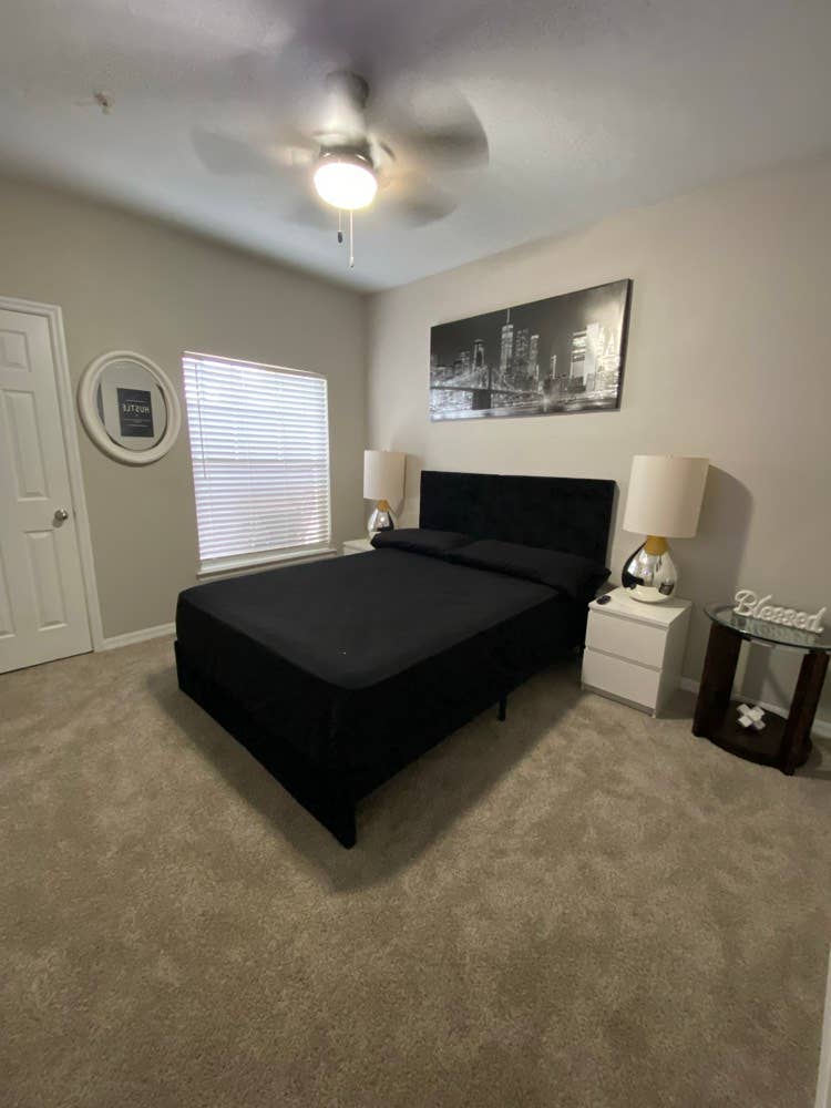 Luxury Bedroom & Bathroom for Rent