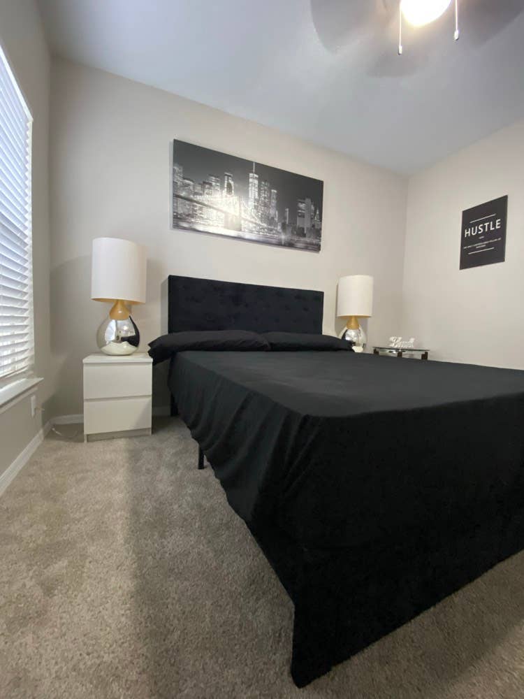 Luxury Bedroom & Bathroom for Rent