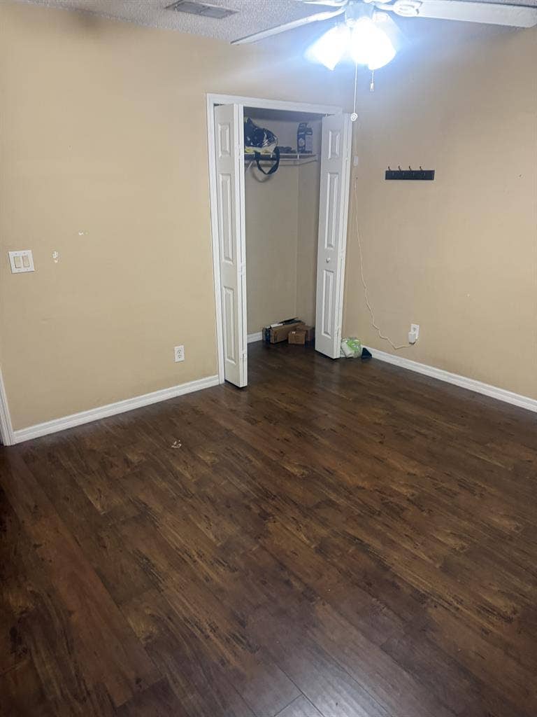 Room for rent 10 mins Near UCF!!