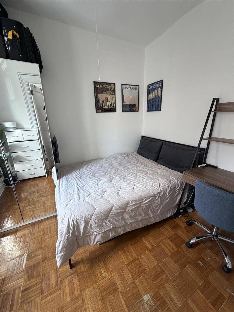 Fully furnished room in Manhattan
