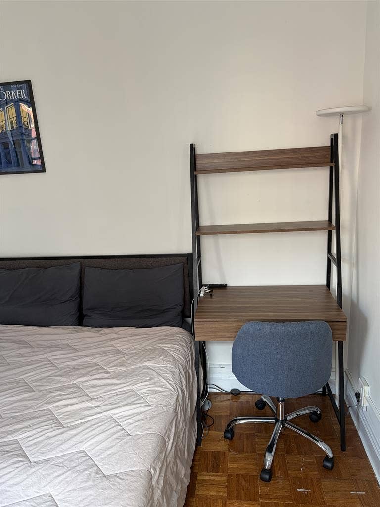 Fully furnished room in Manhattan