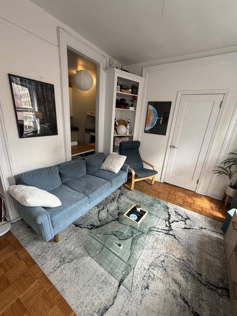 Fully furnished room in Manhattan