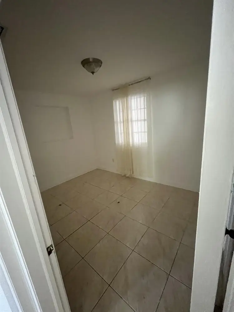 Rooms for rent
