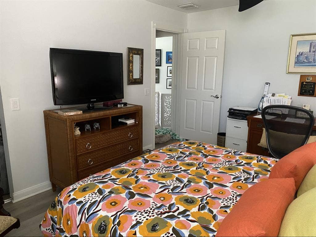 Rental bedroom/private bathroomm