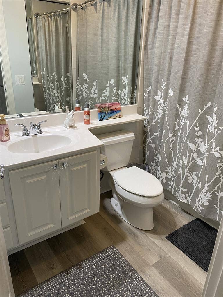 Rental bedroom/private bathroomm
