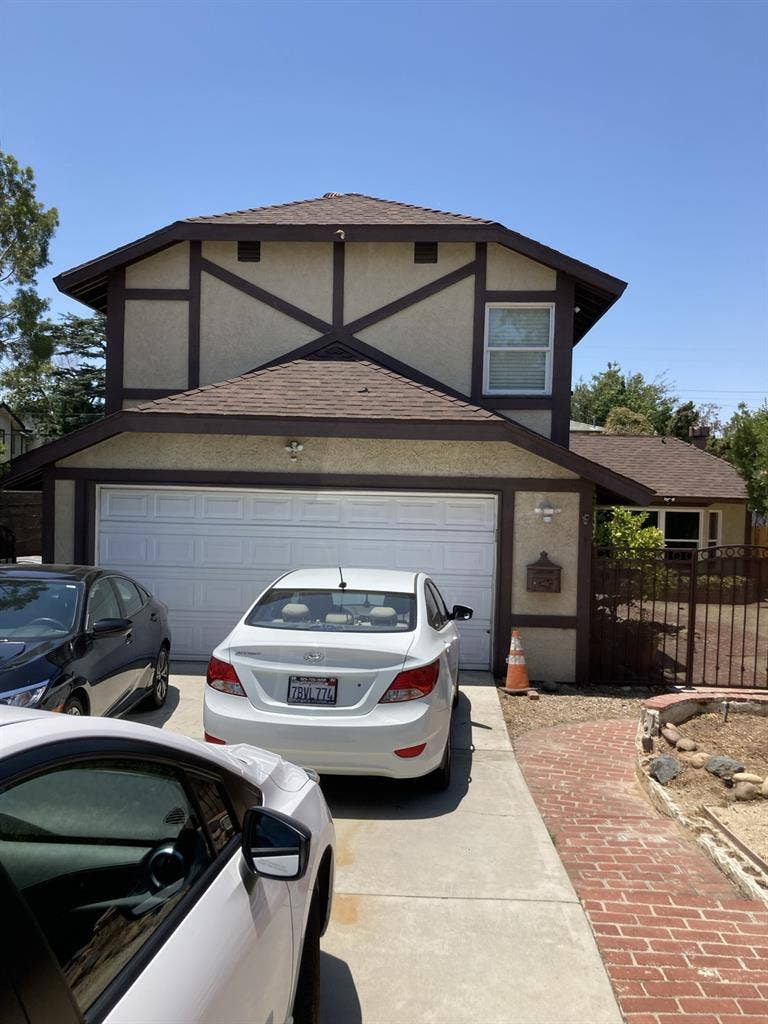 Coed Orange House movein July!