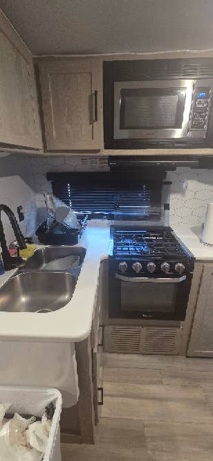 In Search of Roommate