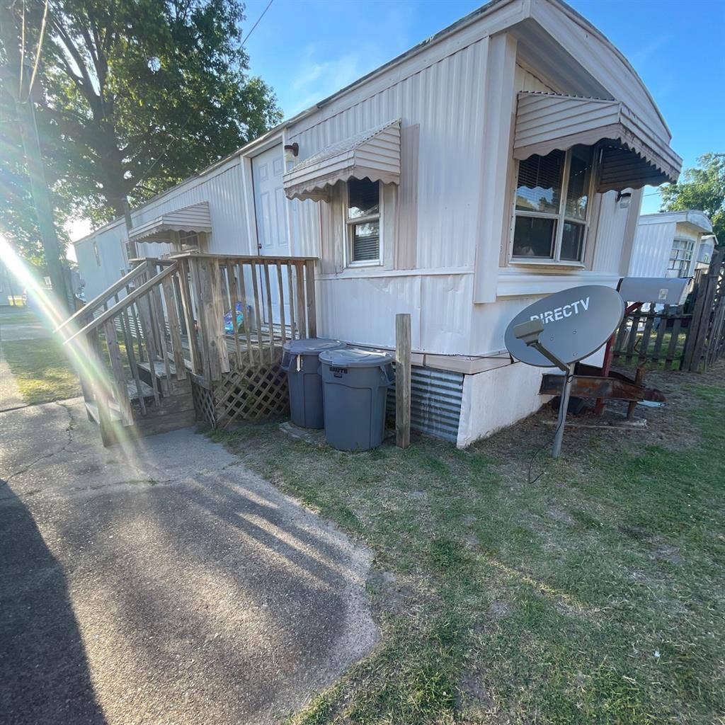 $500 a month room for rent