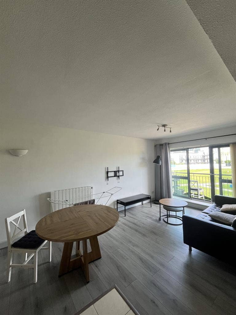 Long Term Room in Shelbourne Park