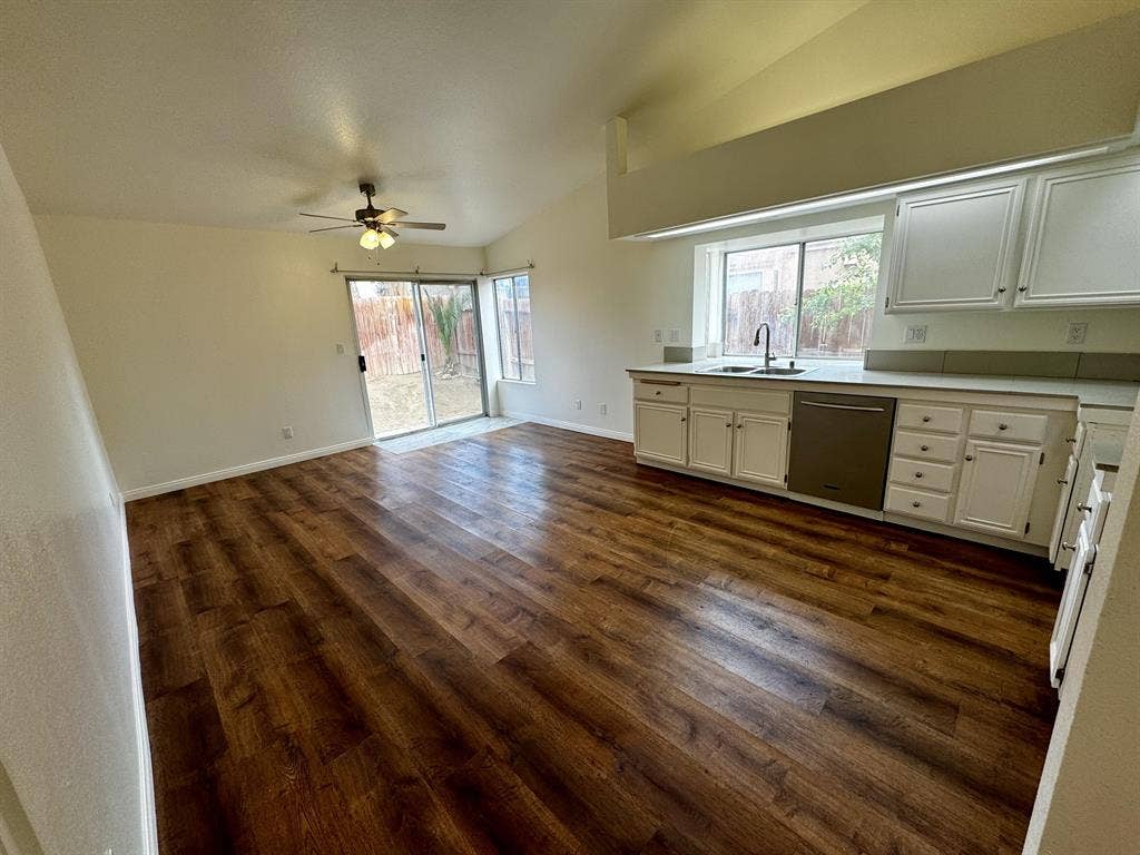 Modern 3 Bedroom House