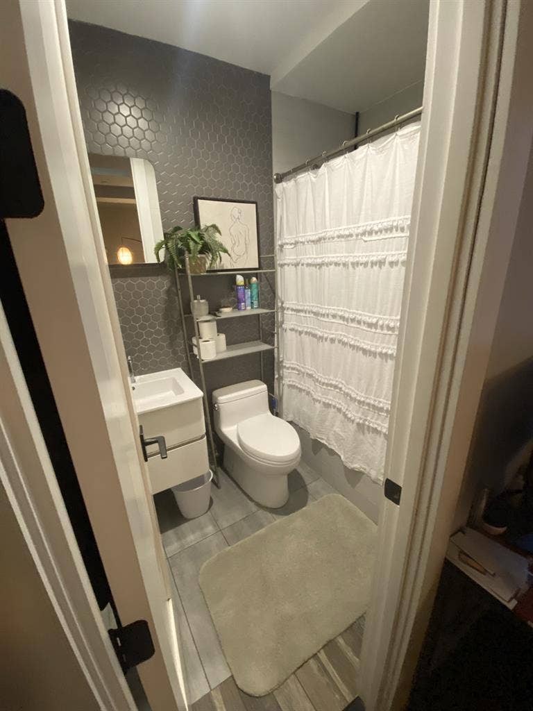 Room available asap