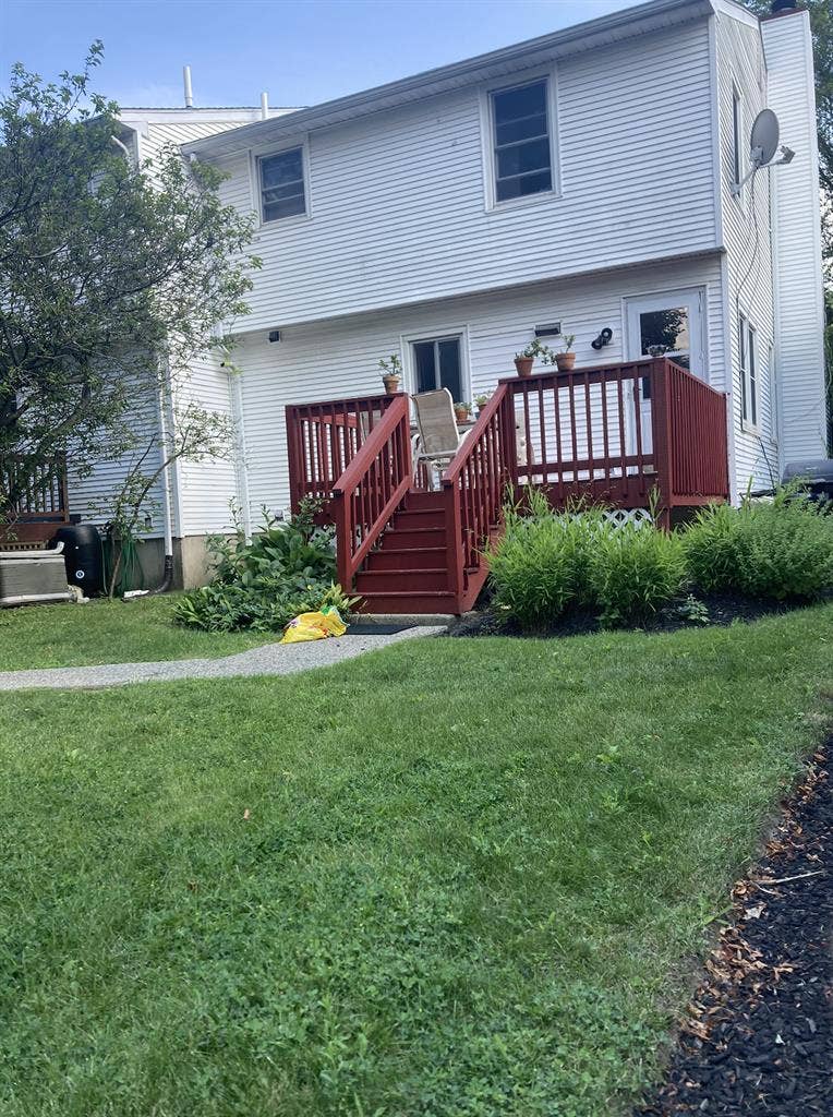 Seeking a third roommate in Medford