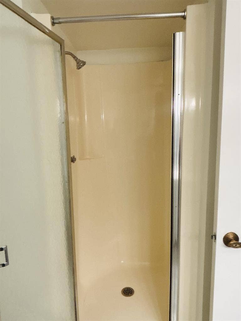 Private Room and Bathroom For Rent