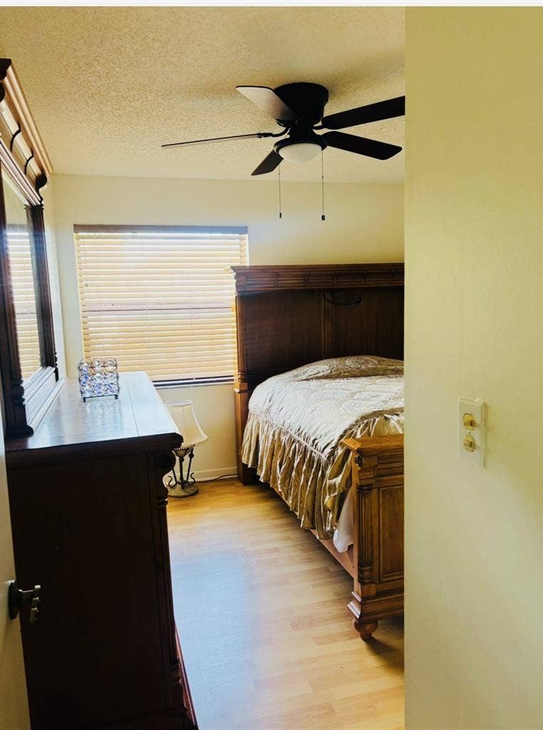 Private Room and Bathroom For Rent