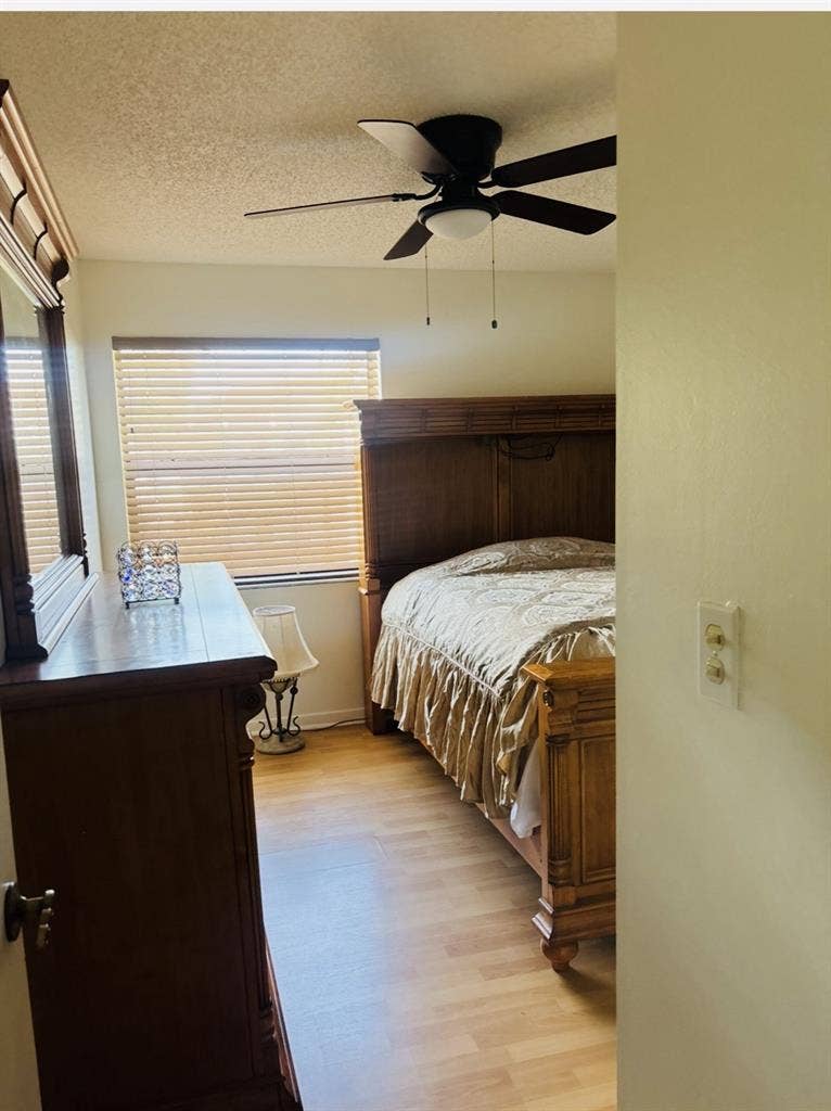 Private Room and Bathroom For Rent