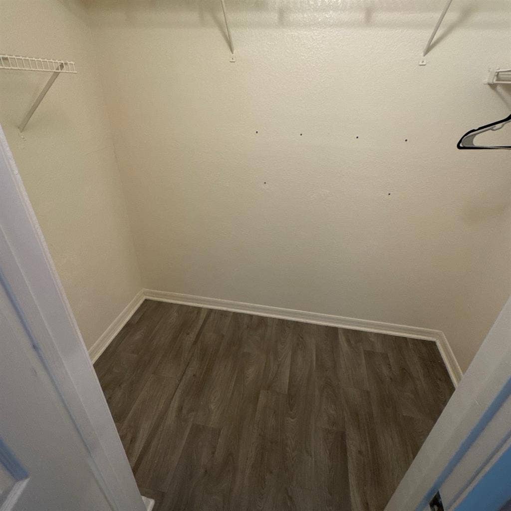 Looking for a decent roommate