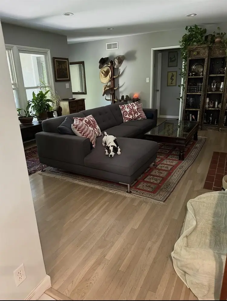 FULLY FURNISHED ROOM WITH UTILITIES