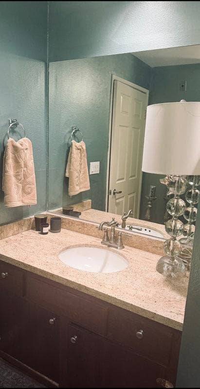 Furnished WeHo 1BR+Prkng Util Incl