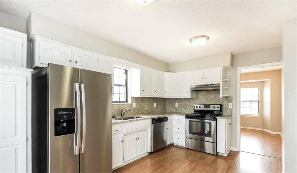 A 3bed 2.5bath home for rent